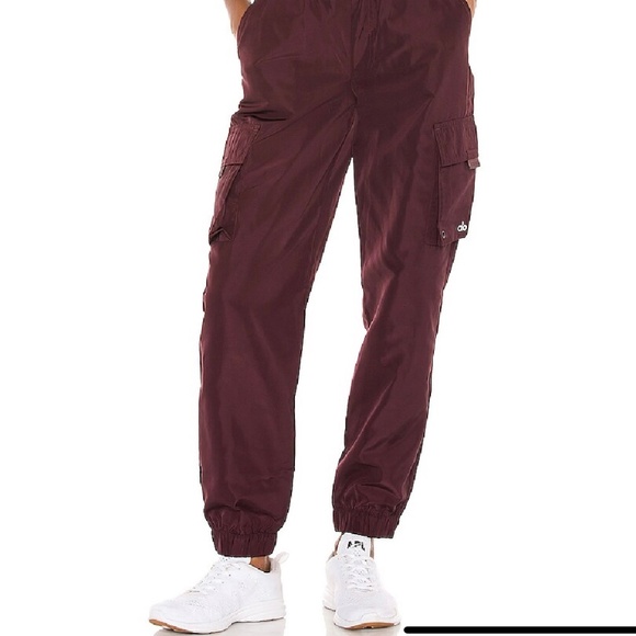 Alo Yoga It Girl Pant-Ripstop Cargo Joggers - Picture 1 of 11
